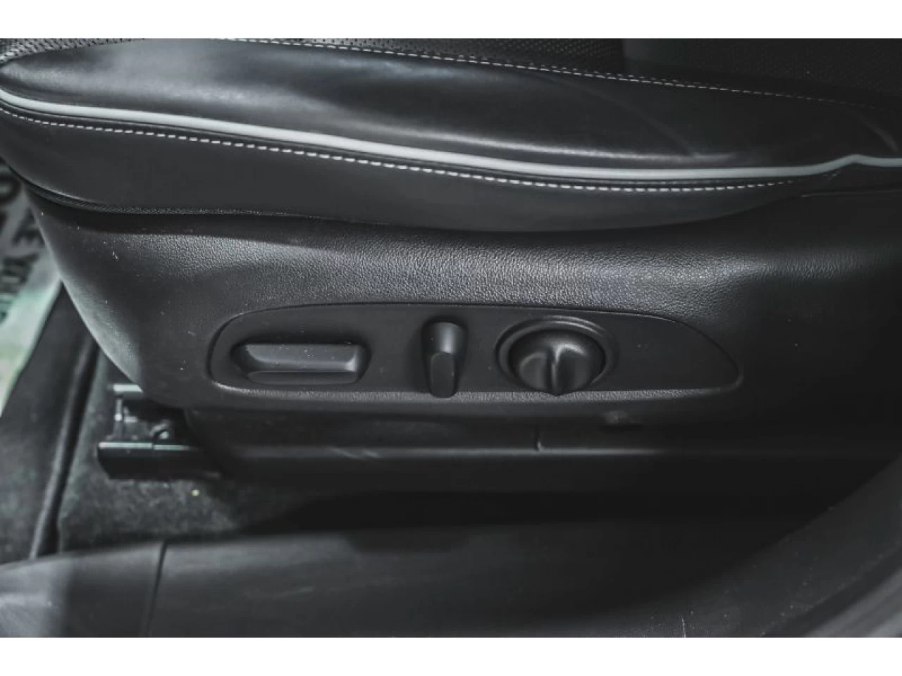 2024 Buick Encore GX AWD 4dr Avenir Main Image