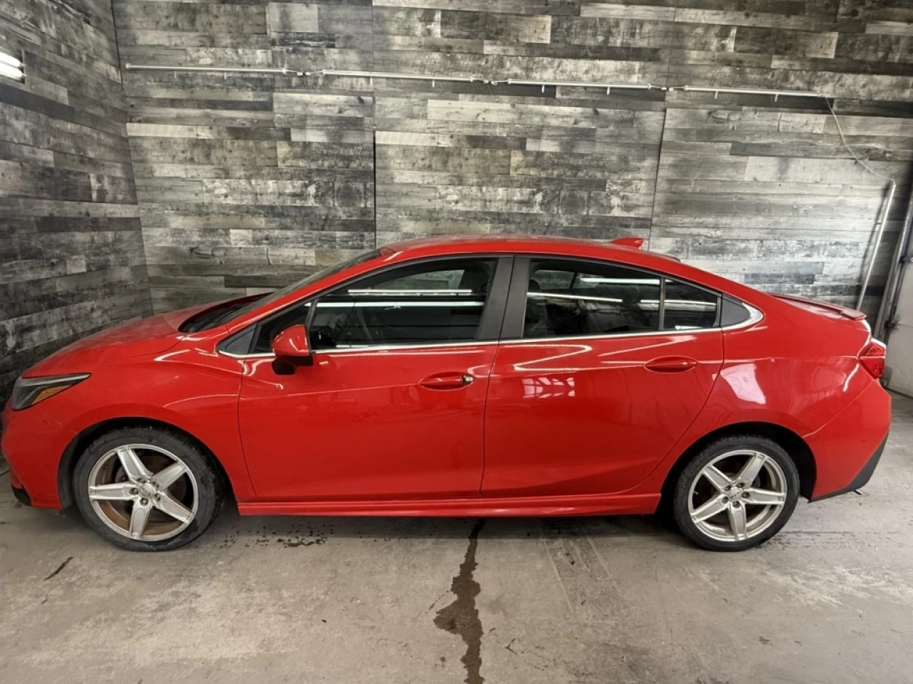 2017 Chevrolet Cruze LT AUTO CAM DE RECUL **APPOROUVÉ À 99.9%** Image principale