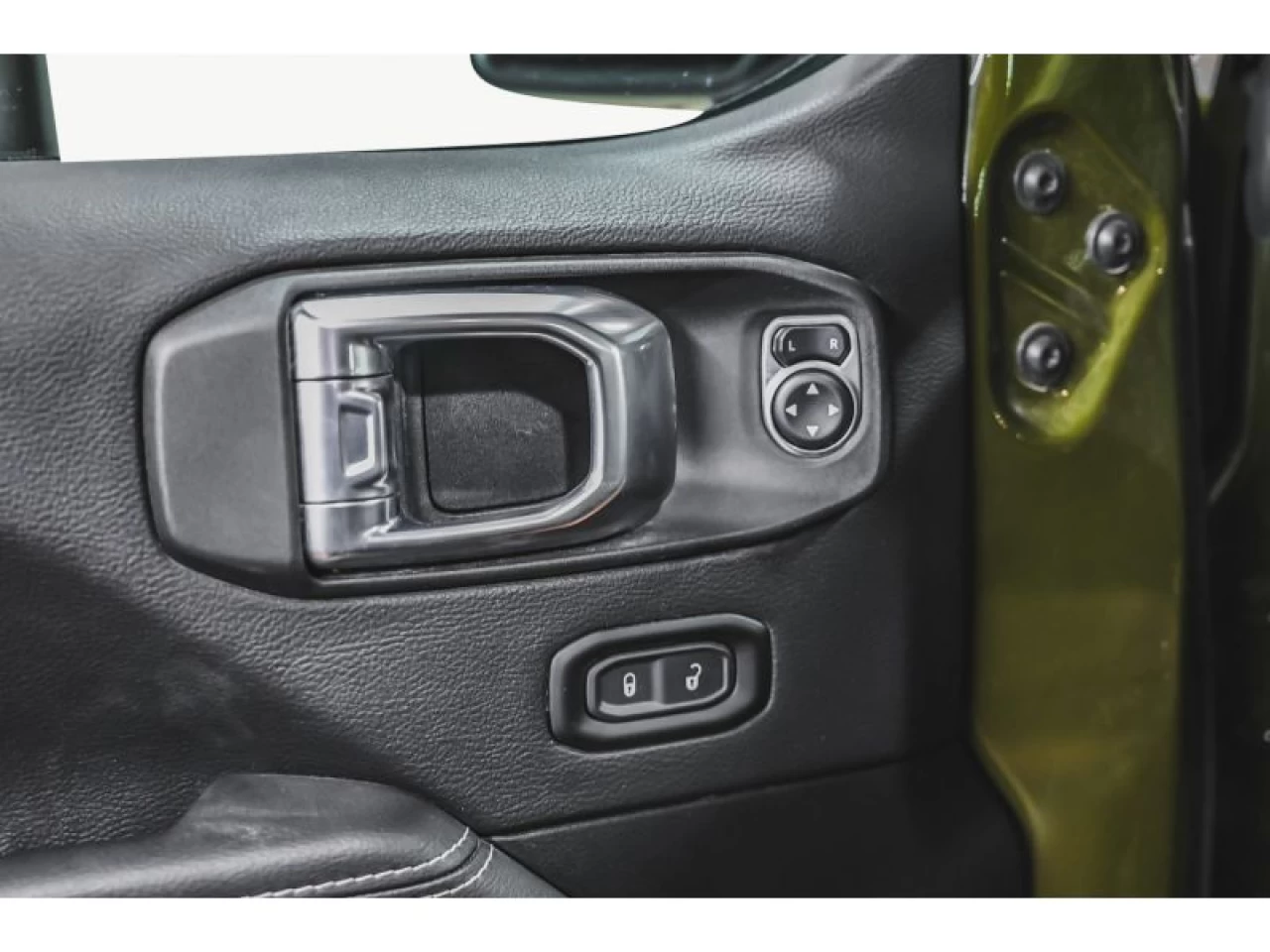2021 Jeep Wrangler 4XE Unlimited Sahara 4x4 GROUPE REMORQUAGE Main Image