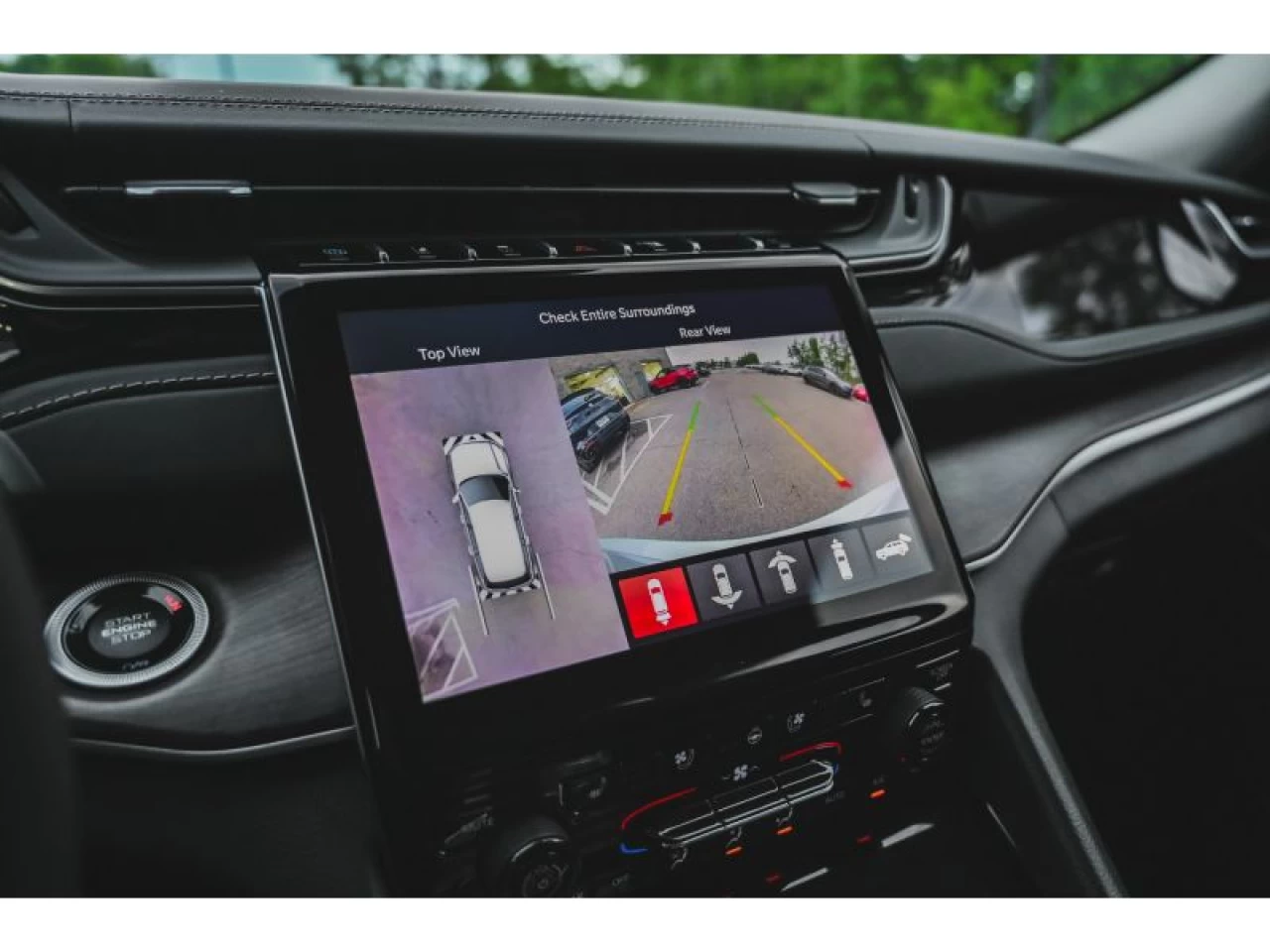 2022 Jeep Grand Cherokee 4xe 4x4 LUXURY REAR SEAT VIDEO PASSENGER SCREEN Image principale