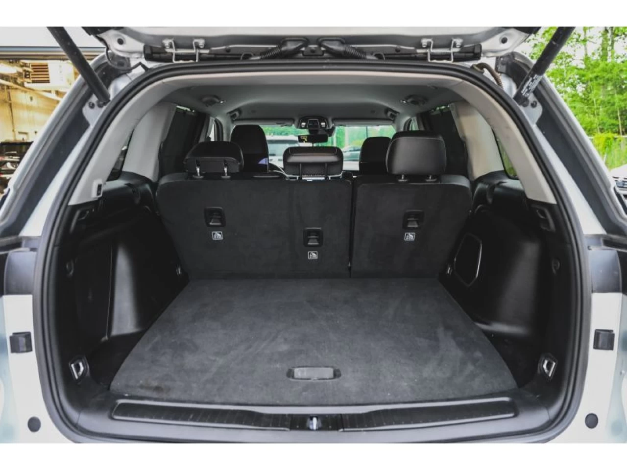 2022 Jeep Grand Cherokee 4xe 4x4 LUXURY REAR SEAT VIDEO PASSENGER SCREEN Image principale