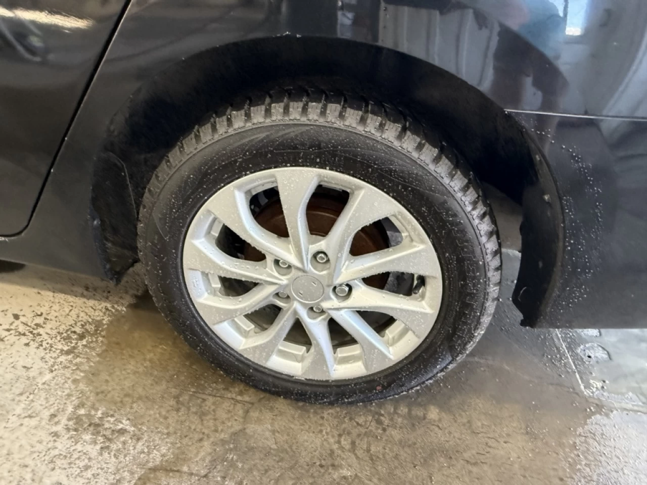 2018 Nissan Sentra SV AUTO TOIT CAM DE RECUL **APPROUVÉ À 99.9%** Image principale