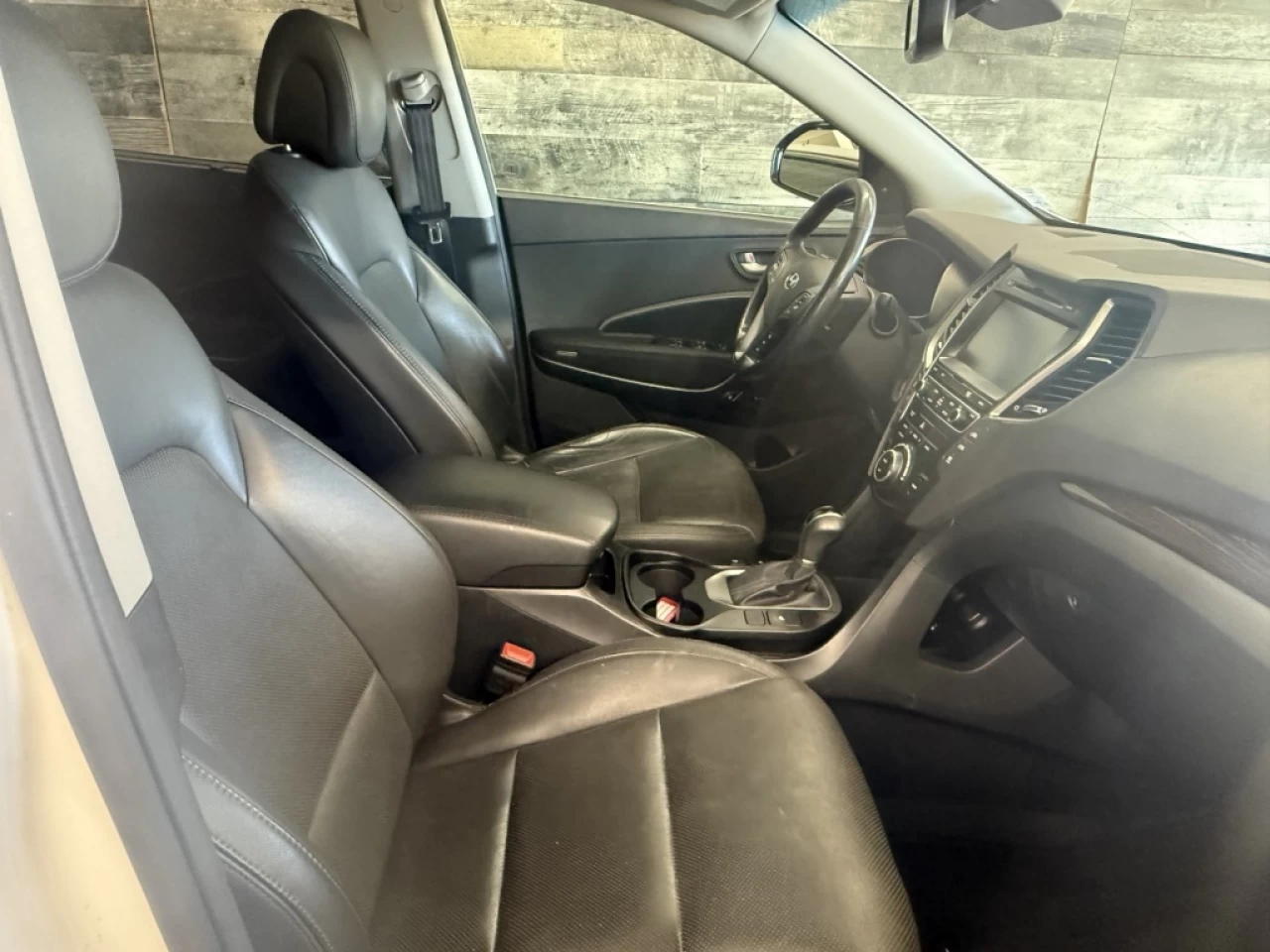 2017 Hyundai Santa Fe XL Luxury AWD 7 PASS CUIR NAV TOIT **APPROUVÉ À 99.9% Image principale