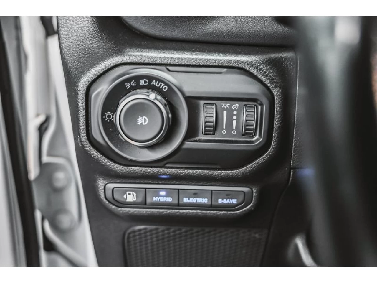 2021 Jeep Wrangler 4XE Unlimited Sahara 4x4F GROUPE REMORQUAGE Main Image