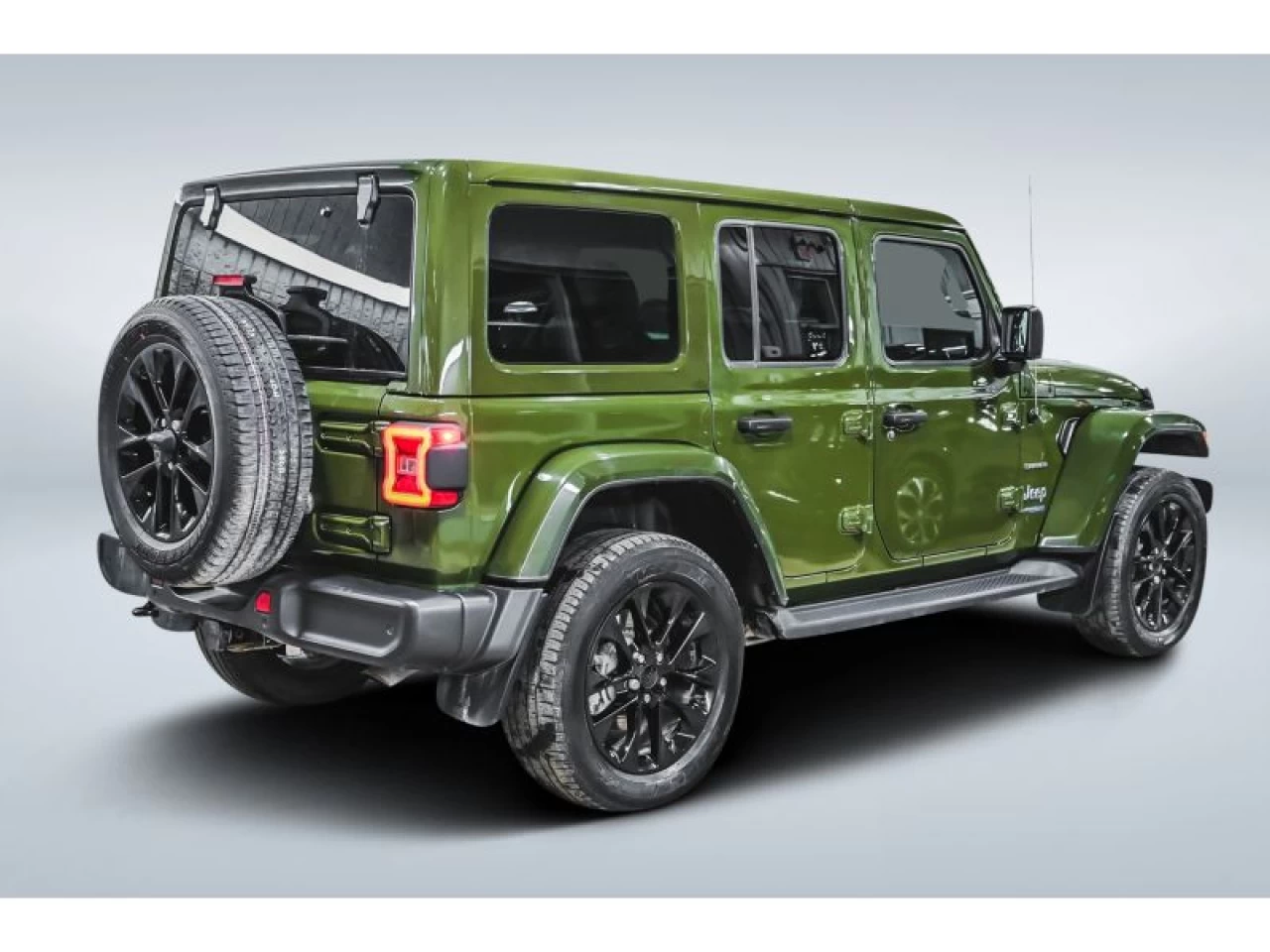 2021 Jeep Wrangler 4XE Unlimited Sahara 4x4 GROUPE REMORQUAGE Main Image