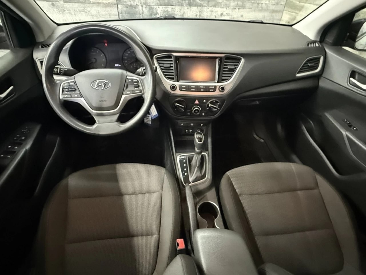 2019 Hyundai Accent Ultimate Bluetooth Volant et sieges chauffant **AP Image principale