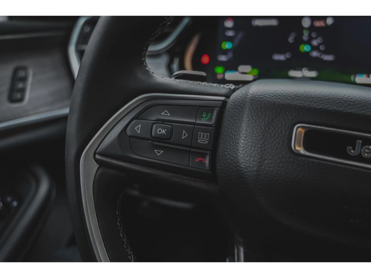 2022 Jeep Grand Cherokee 4xe 4x4 LUXURY REAR SEAT VIDEO PASSENGER SCREEN Image principale