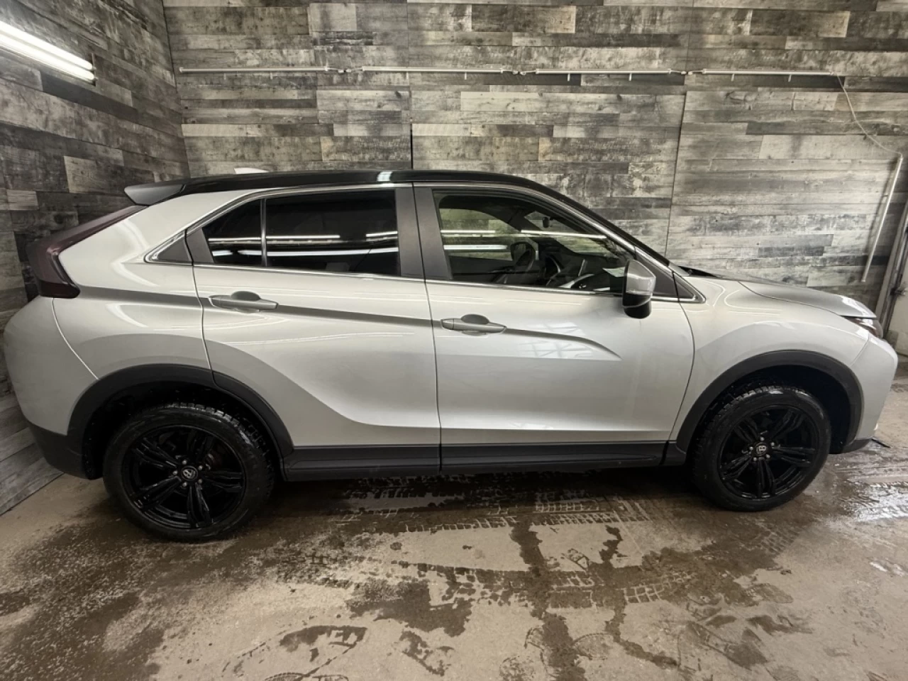2020 Mitsubishi Eclipse Cross ES Bluetooth Mag Sieges chauffant **ApprouvÉe 99,9 Image principale