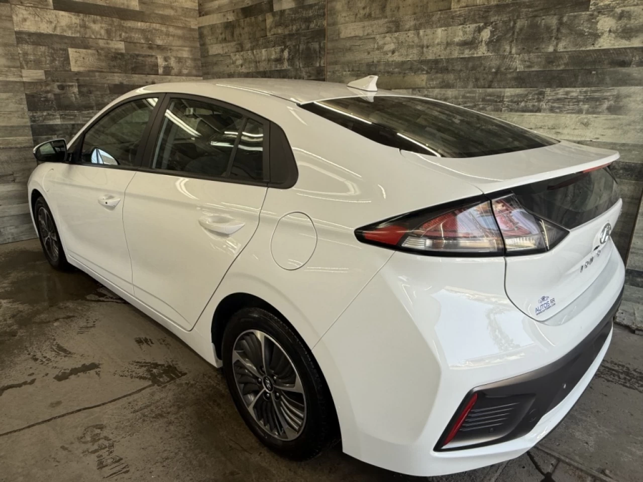 2021 Hyundai Ioniq PrivilÉgiÉ HYBRIDE APPLE CARPLAY TOIT **APPROUVÉE Image principale