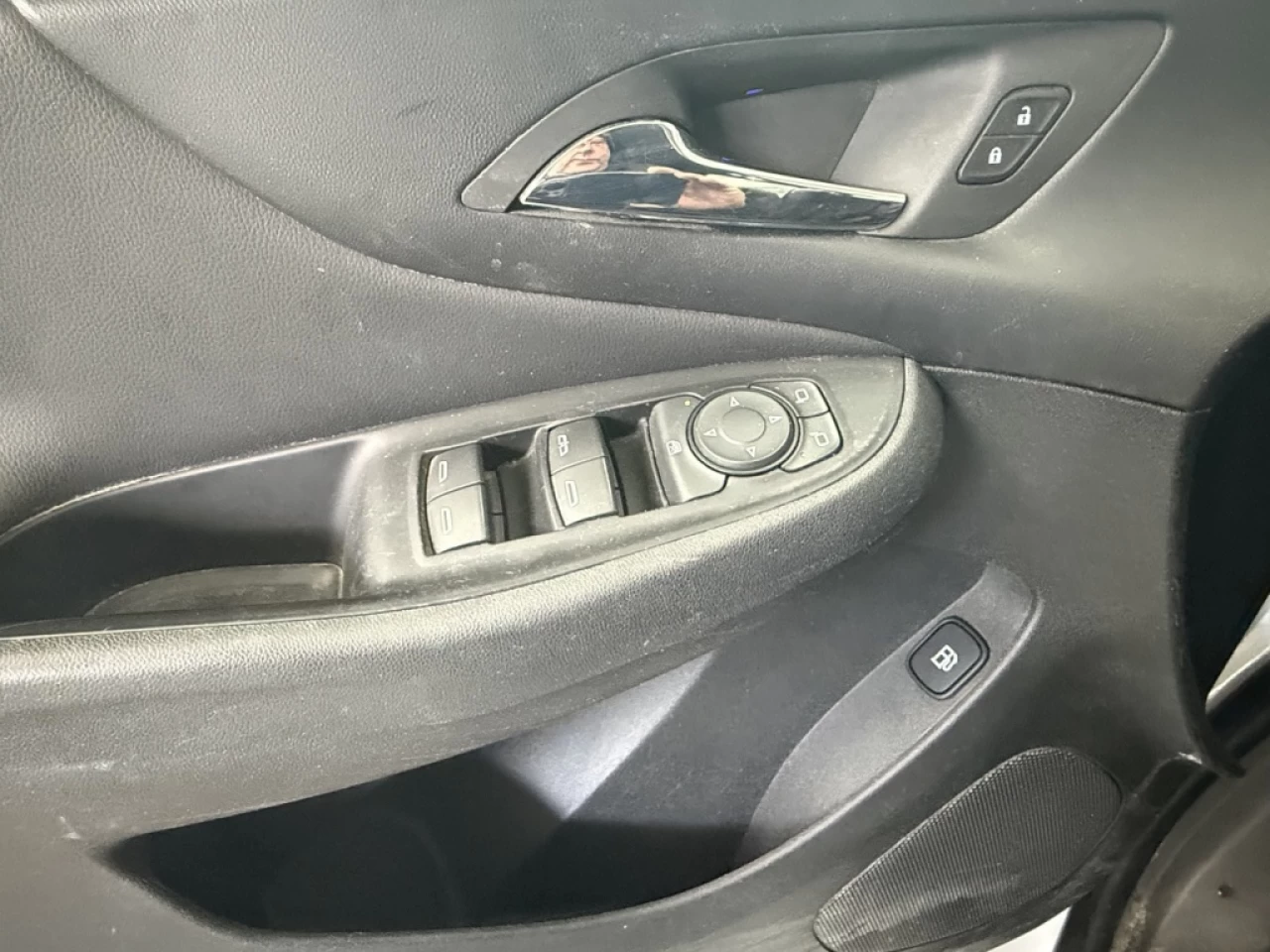 2018 Chevrolet Volt LT HYBRID PLUG-IN MAGS ** APPROUVÉ À 99,9% ** Main Image