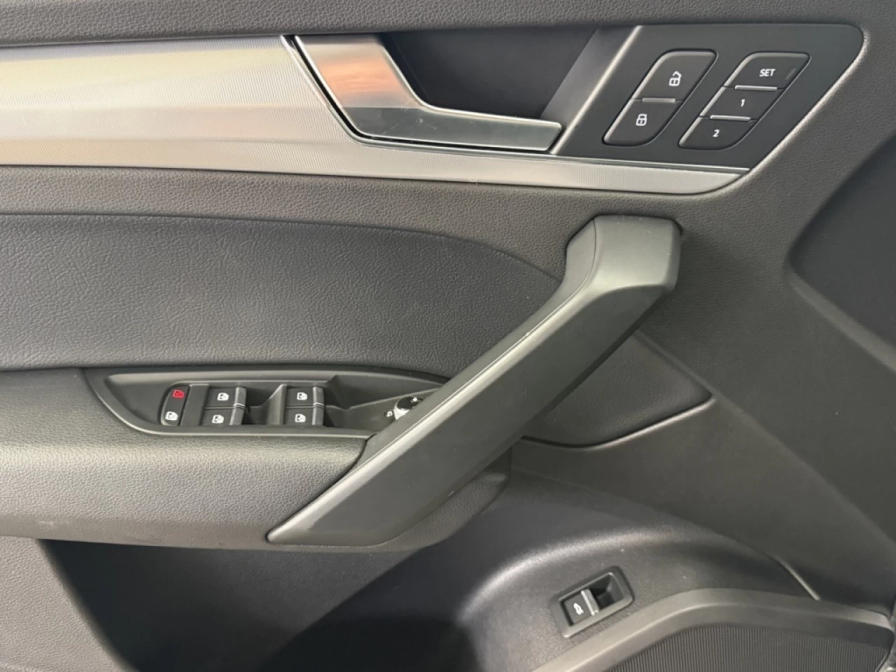 2018 Audi Q5 Progressiv AWD TOIT PANO NAV **APPROUVÉ À 99.9%** Image principale