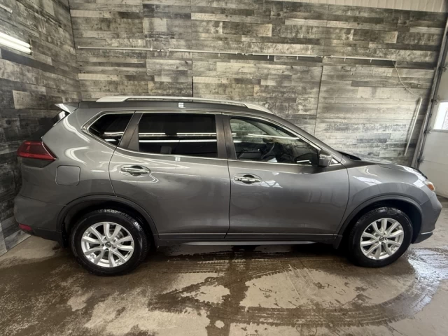 Nissan Rogue SV AWD TOIT PANO CAM DE RECUL** APPROUVÉ À 99.9% * 2019