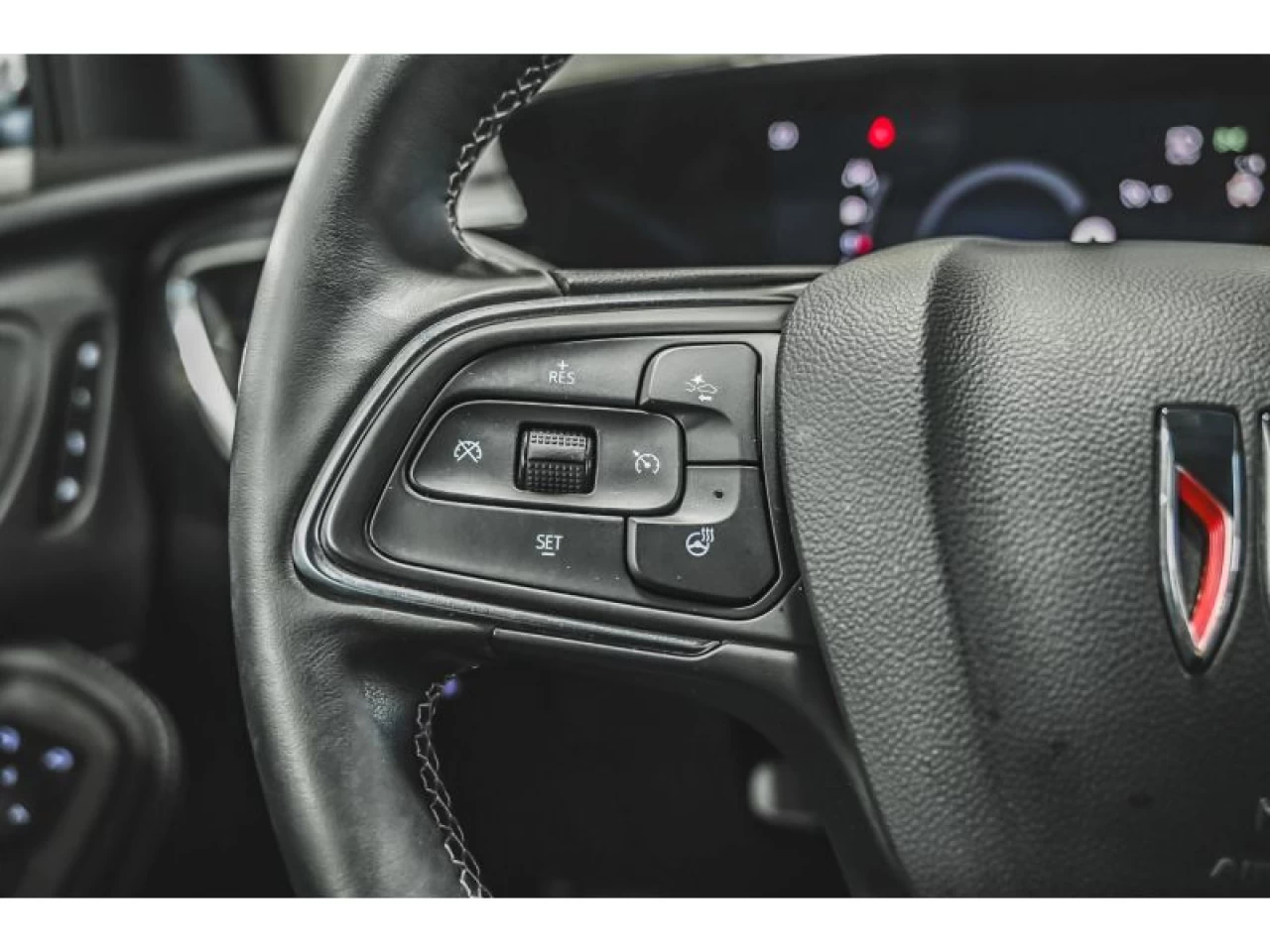 2024 Buick Encore GX AWD 4dr Avenir Main Image