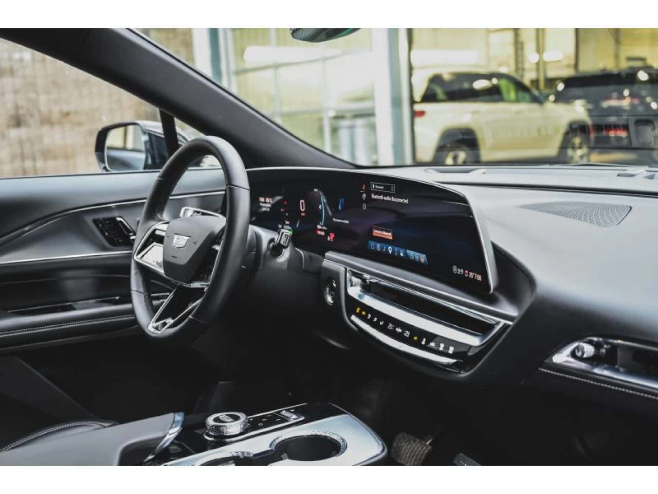 2024 Cadillac LYRIQ 4dr Tech w/1SA Main Image