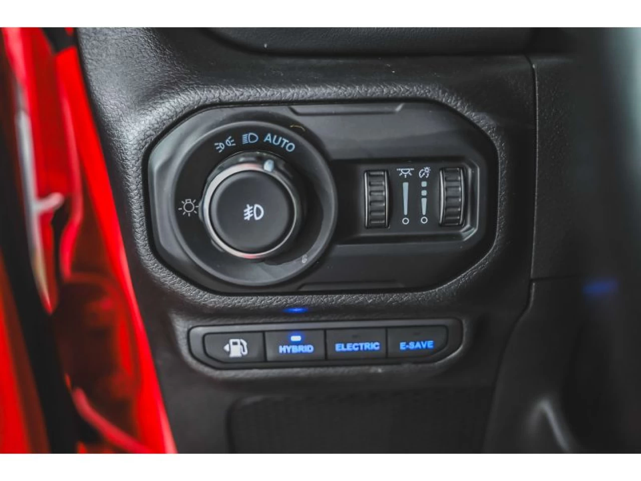 2021 Jeep Wrangler 4XE Unlimited Sahara 4x4 GROUPE REMORQUAGE 2 TOITS Main Image