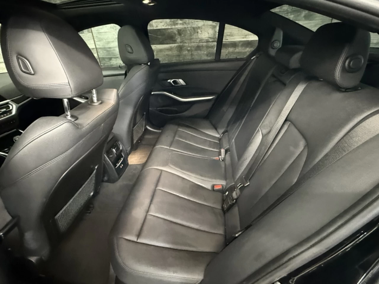 2021 BMW 3 Series 330i xDrive AWD CUIR TOIT NAV ** APPROUVÉ À 99.9% Image principale