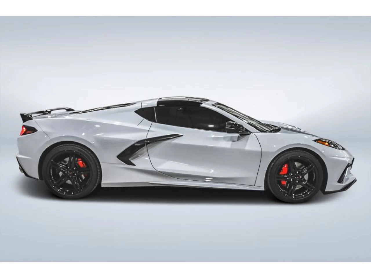 2023 Chevrolet Corvette 2LT Z51 PACKAGE Z51 SUSPENSION CERAMIC GREY Main Image