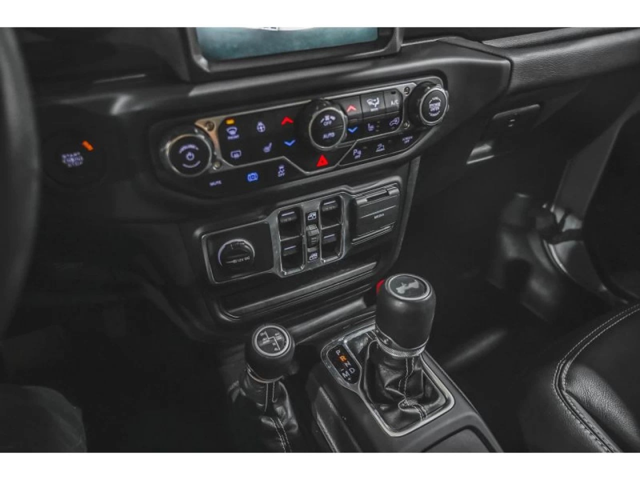 2023 Jeep Wrangler 4xe Sahara 4x4 TOIT SKY ONE-TOUCH Main Image