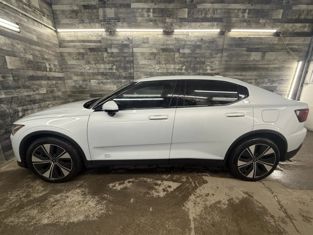 2023 Polestar 2 PLUS LONG RANGE DUAL MOTOR AWD**APPROUVÉ À 99.9%** Main Image