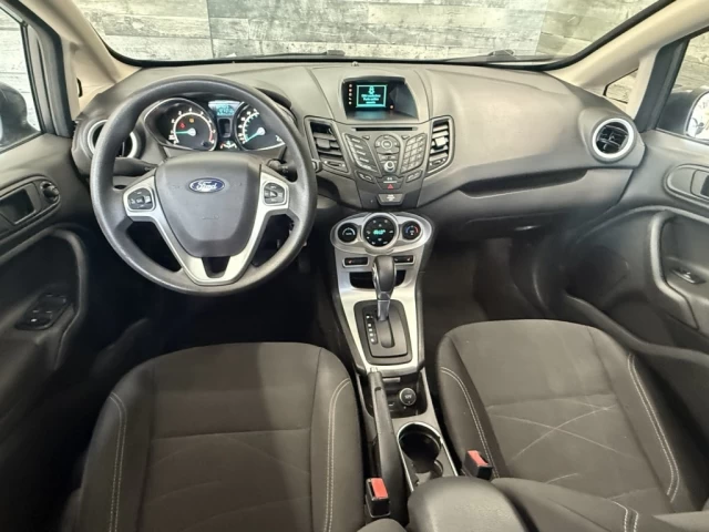 Ford Fiesta SE AUTO BLUETOOTH S,CHAUFFANT **APPROUVÉE 99,9%** 2017