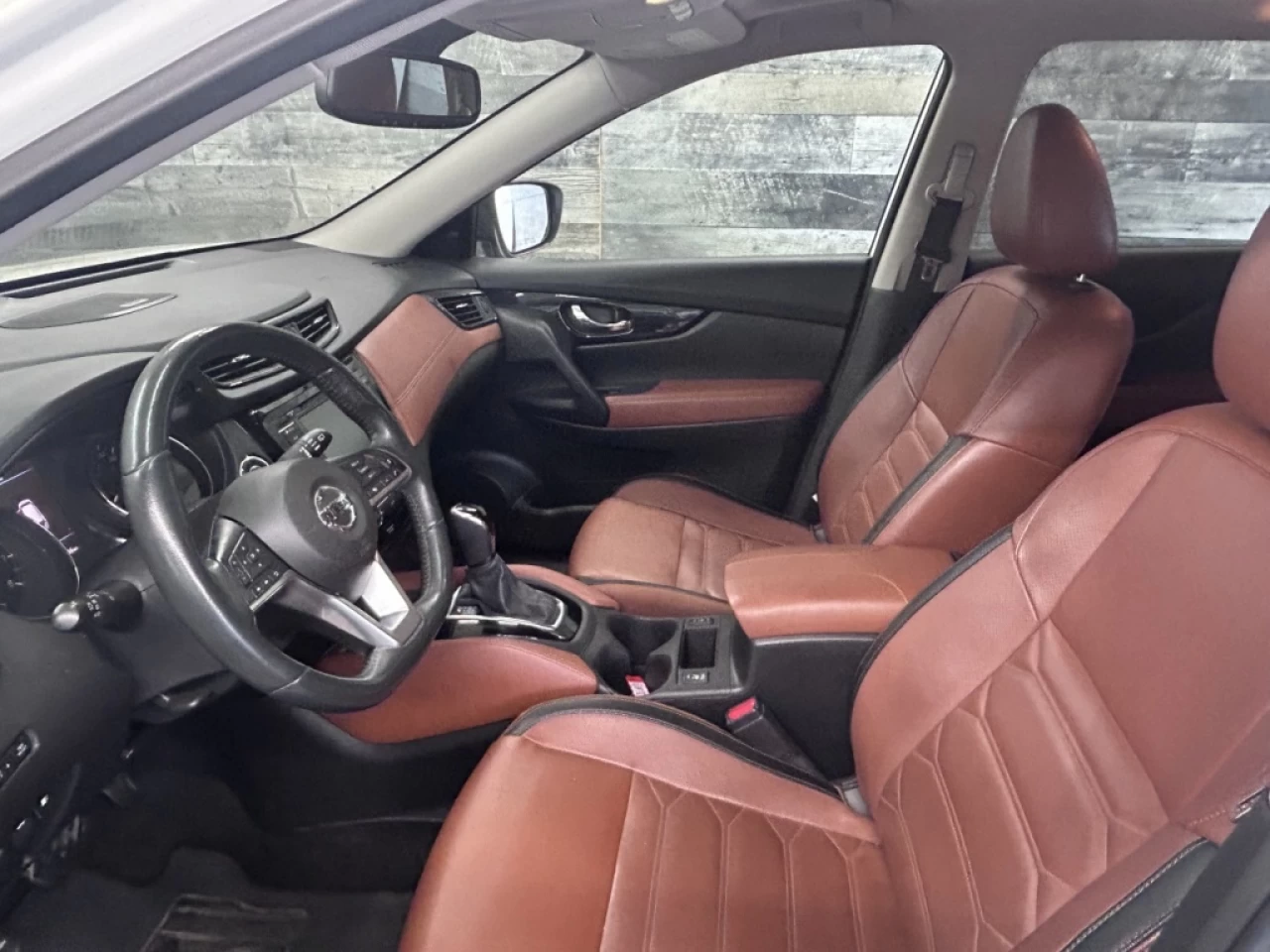 2018 Nissan Rogue SL AWD AUTO NAV TOIT CUIR **APPROUVÉE 99,9%** Image principale