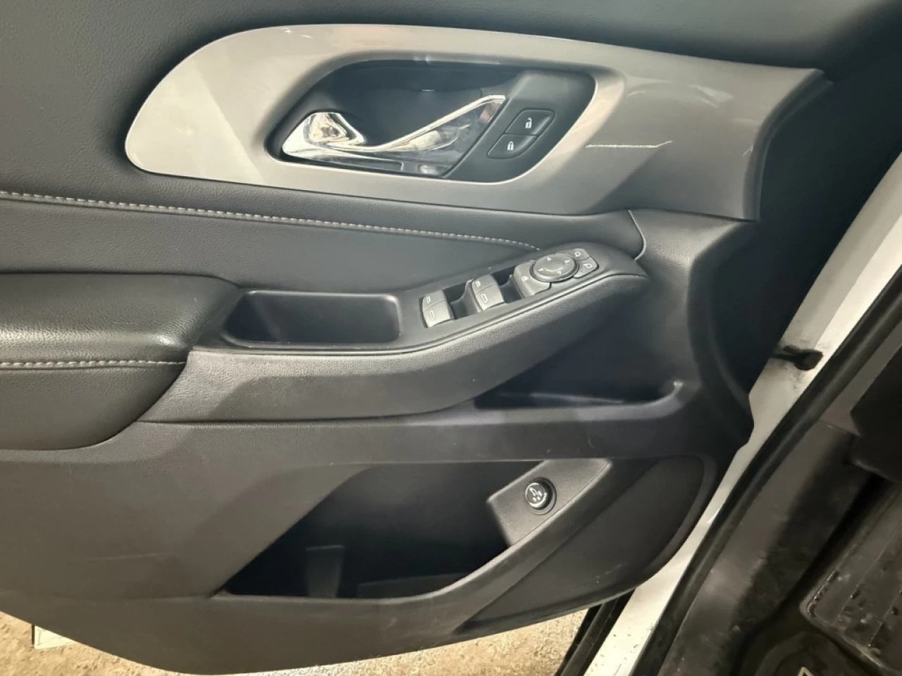 2018 Chevrolet Traverse LT 8 PASS AWD CAM DE RECUL **APPROUVÉ À 99.9%** Image principale