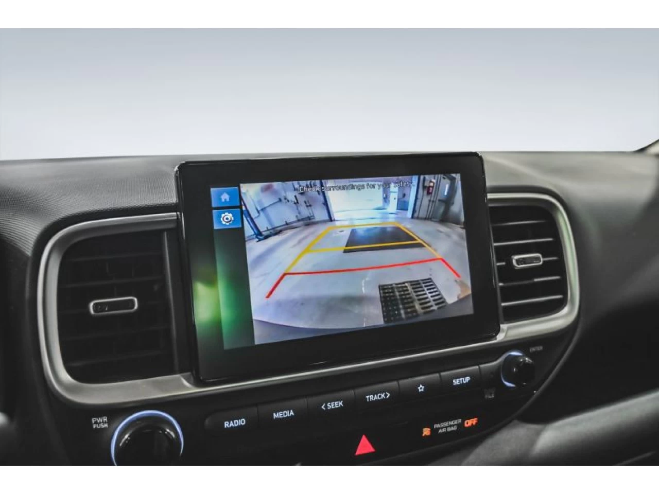 2025 Hyundai Venue Preferred IVT Main Image