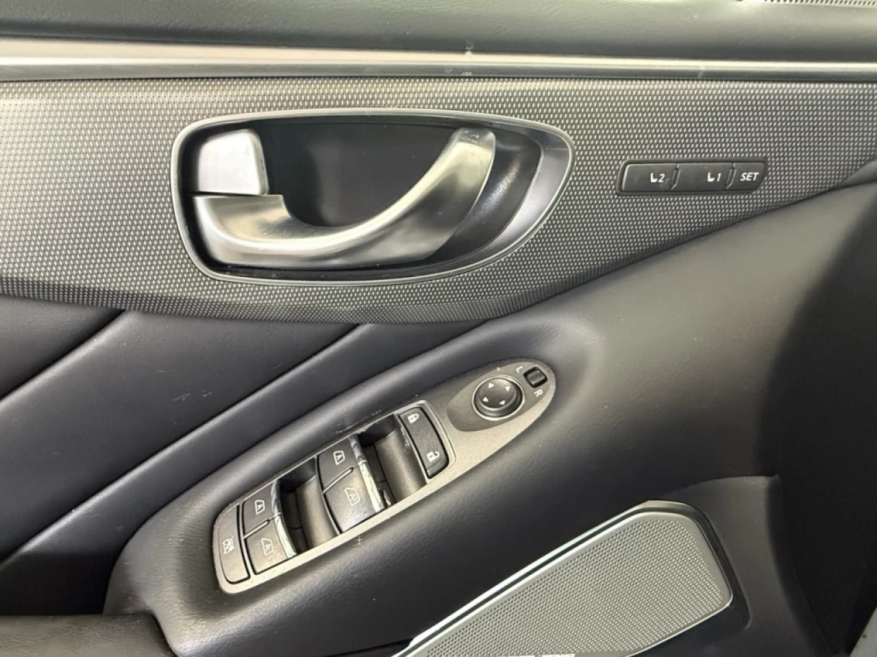 2017 Infiniti Q50 AWD CUIR TOIT NAV **APPROUVÉ À 99.9%** Image principale