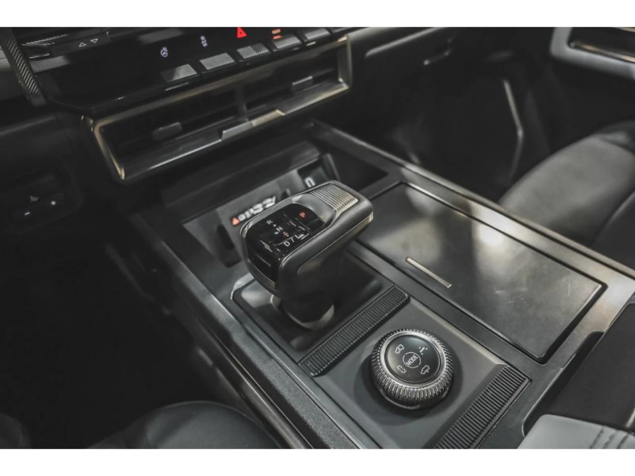 2024 GMC HUMMER EV SUV e4WD 4dr 3X Main Image