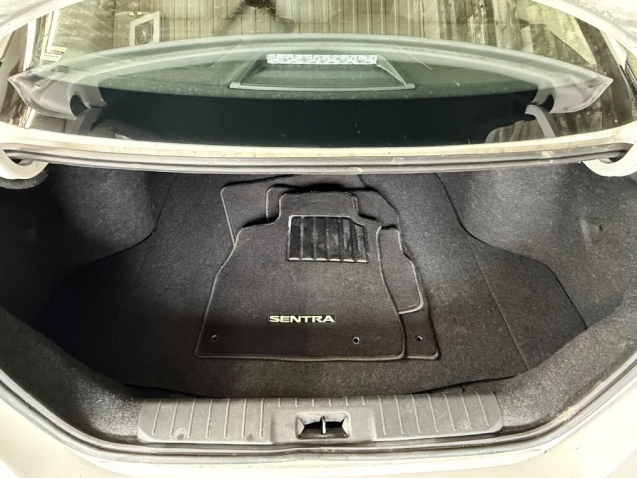 2021 Nissan Sentra SR CUIR TOIT ** APPROUVÉ À 99.9% ** Image principale