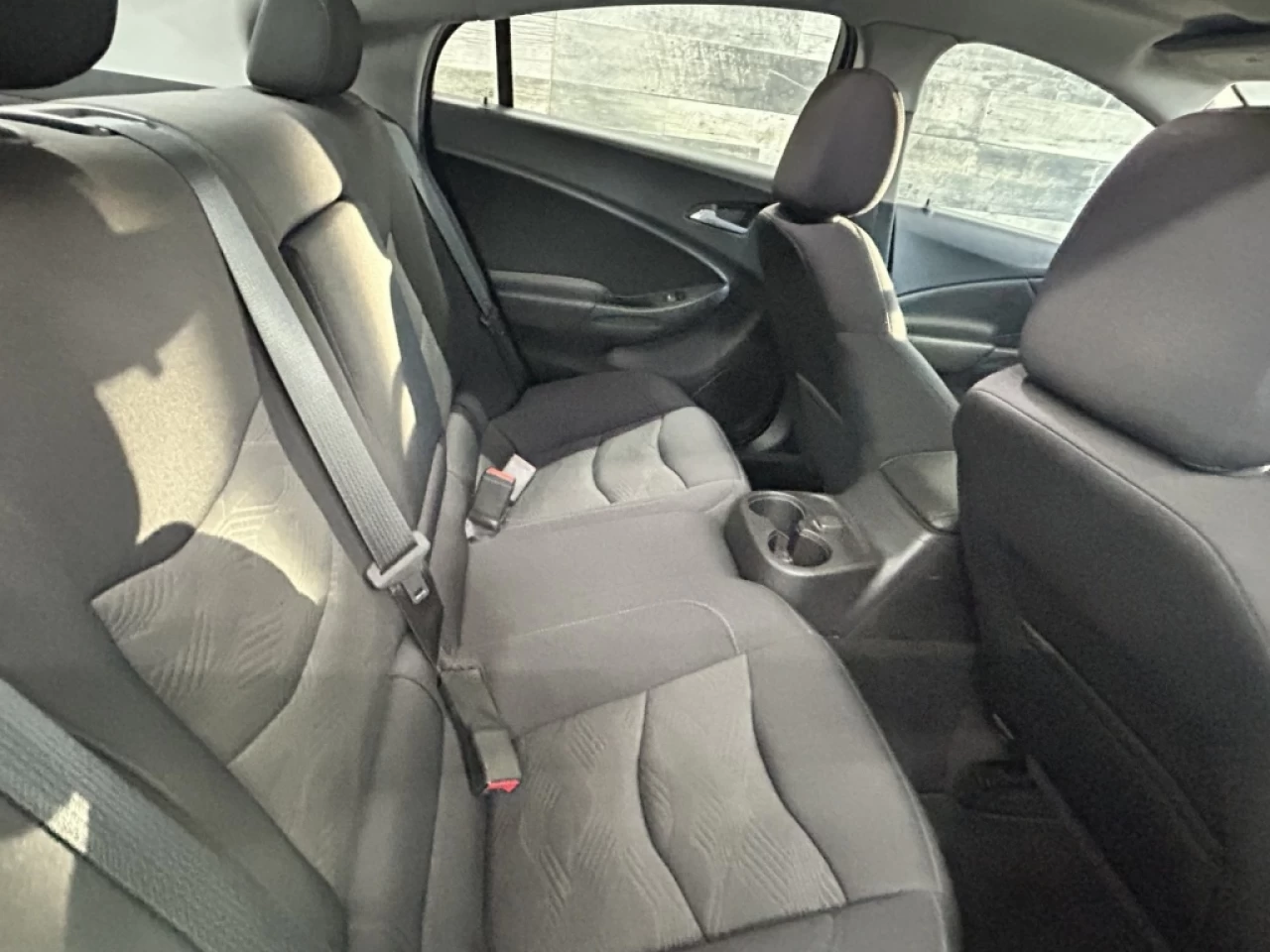 2019 Chevrolet Volt LT HYBRID **APPROUVÉ À 99.9%** Image principale