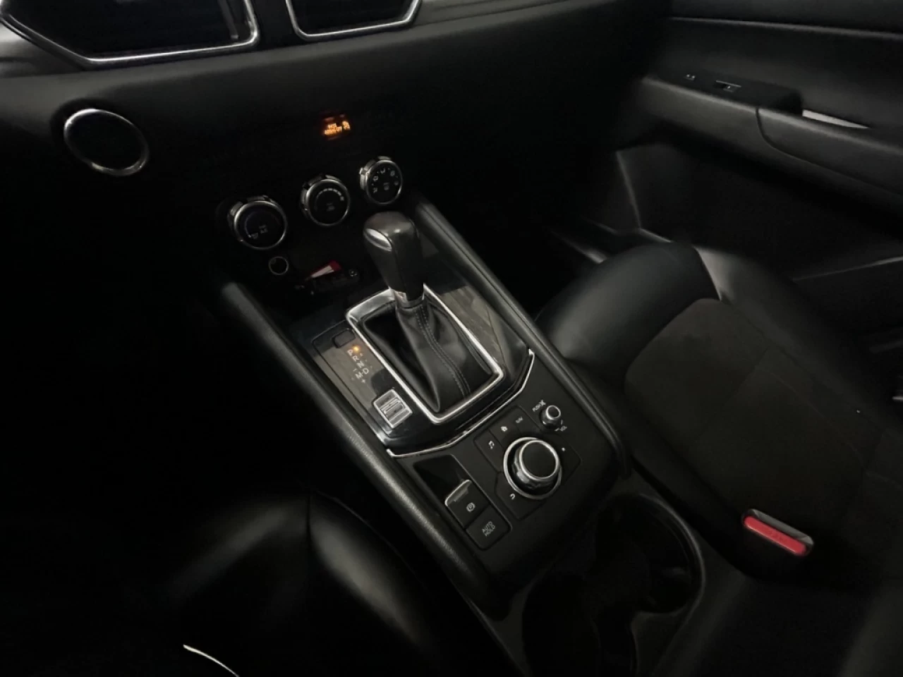 2018 Mazda CX-5 GS AWD NAV CUIR **APPROUVÉE 99,9%** Main Image