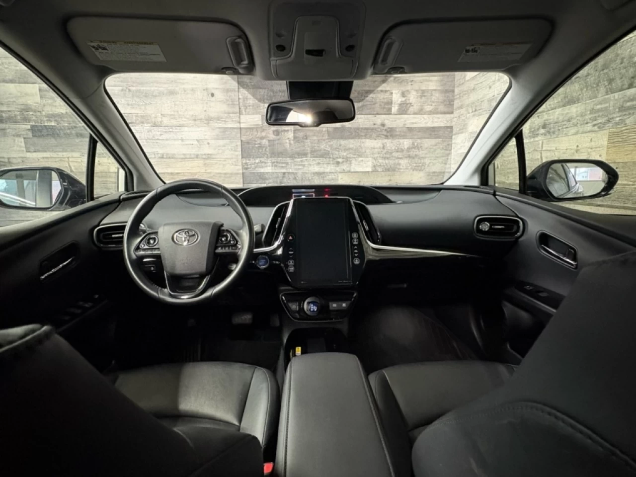 2019 Toyota Prius hybrid Technology AWD navigation sieges chauffant Image principale