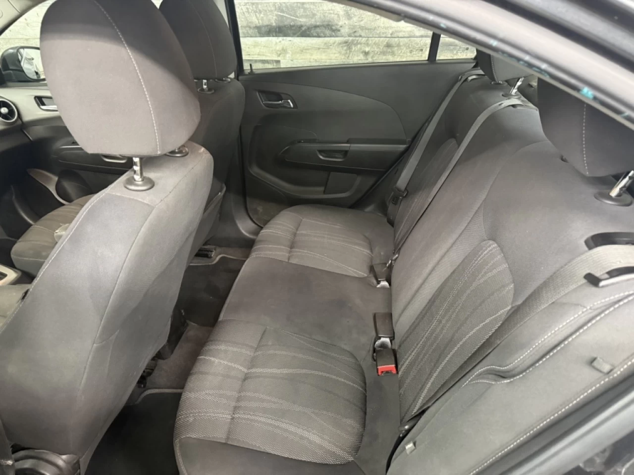 2018 Chevrolet Sonic LT Auto Apple carplay/Android **ApprouvÉ À 99.9%** Image principale