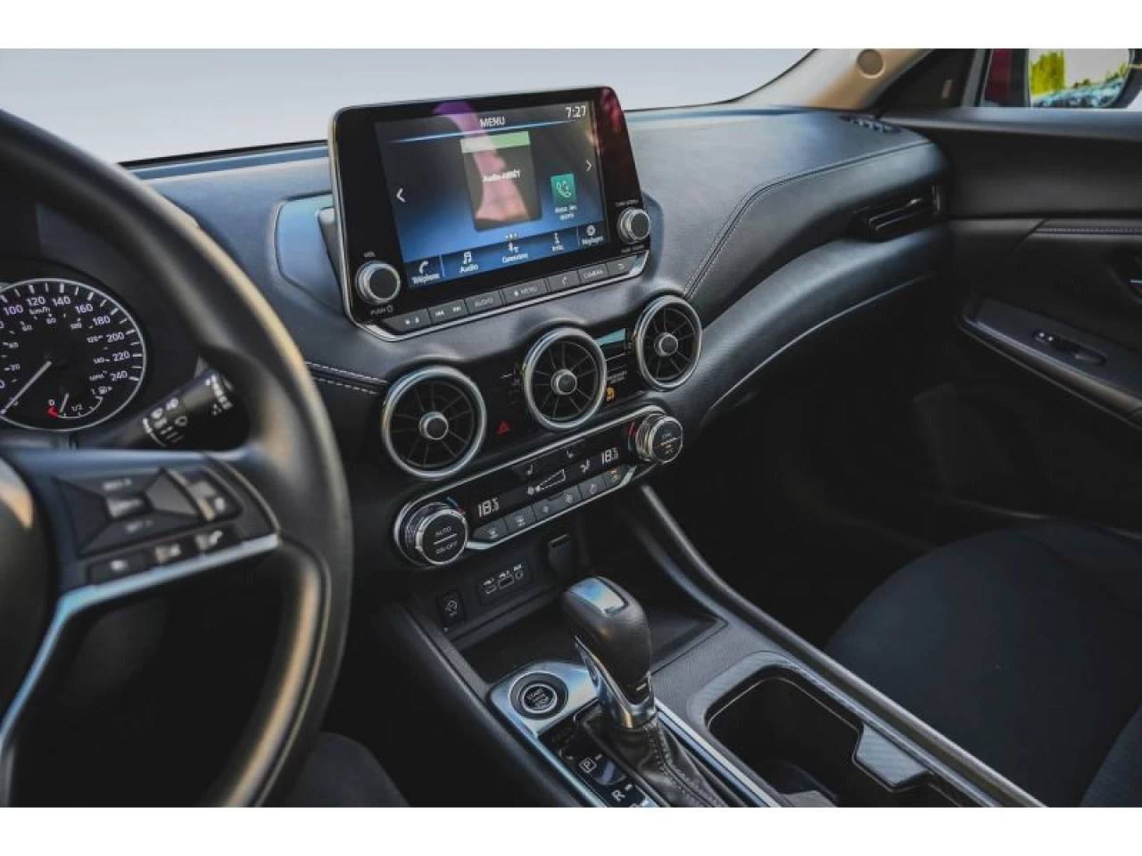 2024 Nissan Sentra SV Image principale
