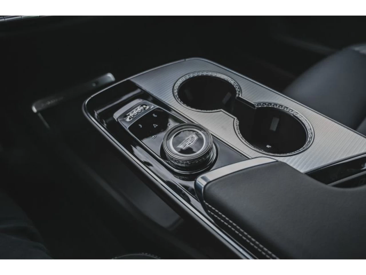 2024 Cadillac LYRIQ 4dr Tech w/1SA Main Image