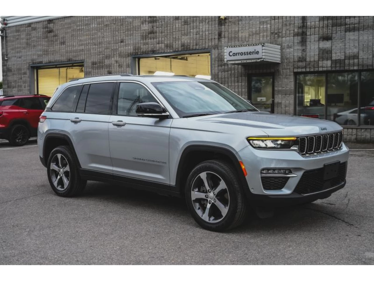 2022 Jeep Grand Cherokee 4xe 4x4 LUXURY REAR SEAT VIDEO PASSENGER SCREEN Image principale
