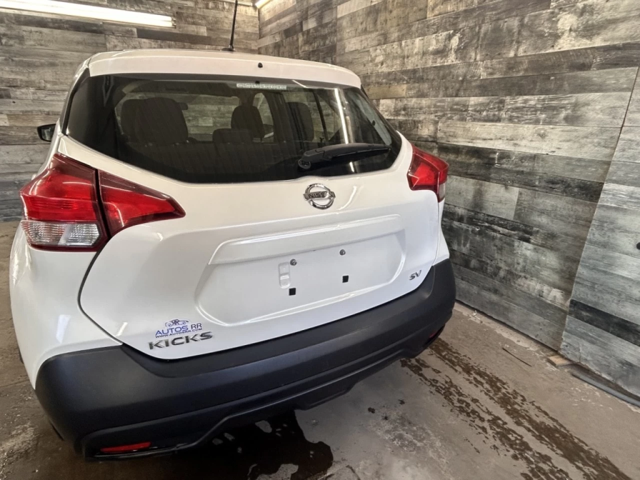 2018 Nissan Kicks SV BLUETOOTH MAGS **APPROUVÉ À 99.9%** Image principale