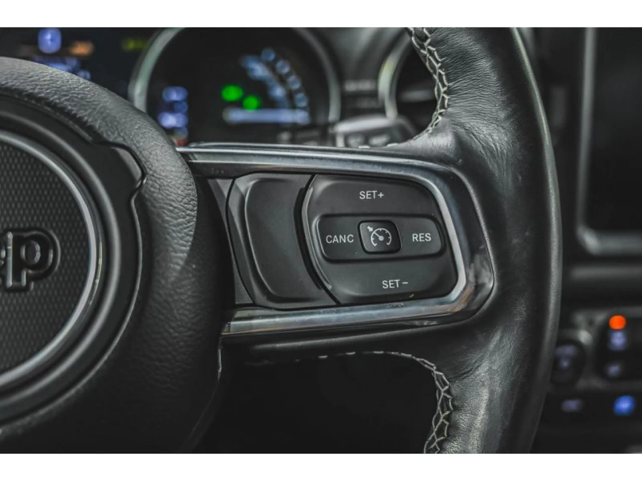 2023 Jeep Wrangler 4xe Sahara 4x4 TOIT SKY ONE-TOUCH Main Image