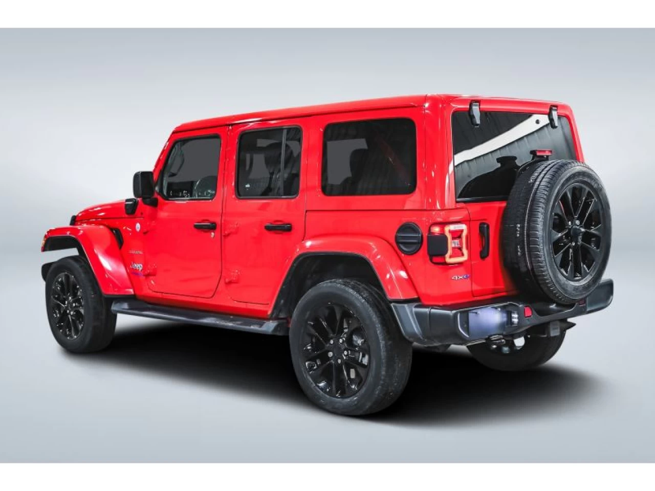 2021 Jeep Wrangler 4XE Unlimited Sahara 4x4 GROUPE REMORQUAGE 2 TOITS Main Image