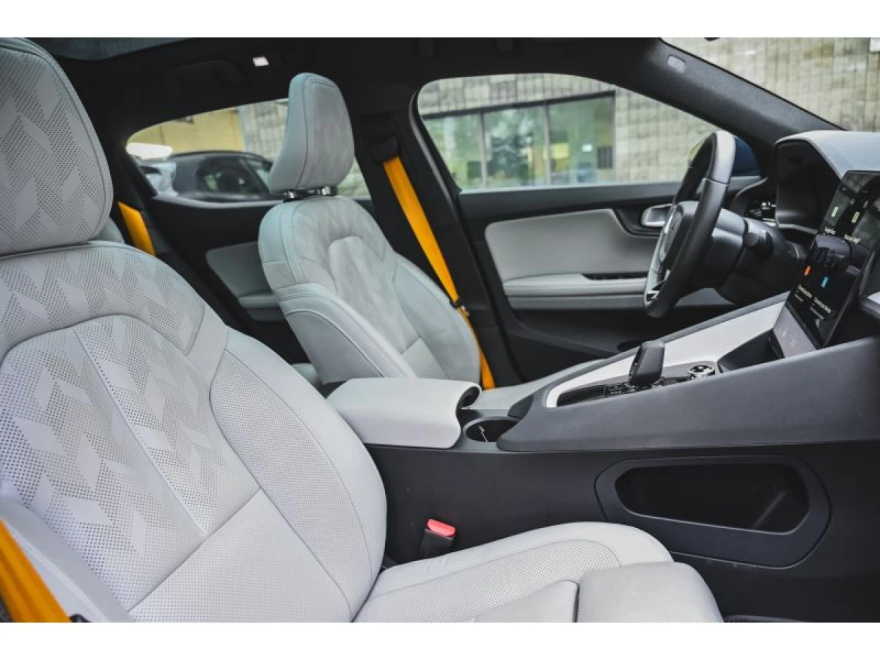 2024 Polestar 2 Long Range Dual Motor Performance Plus Image principale