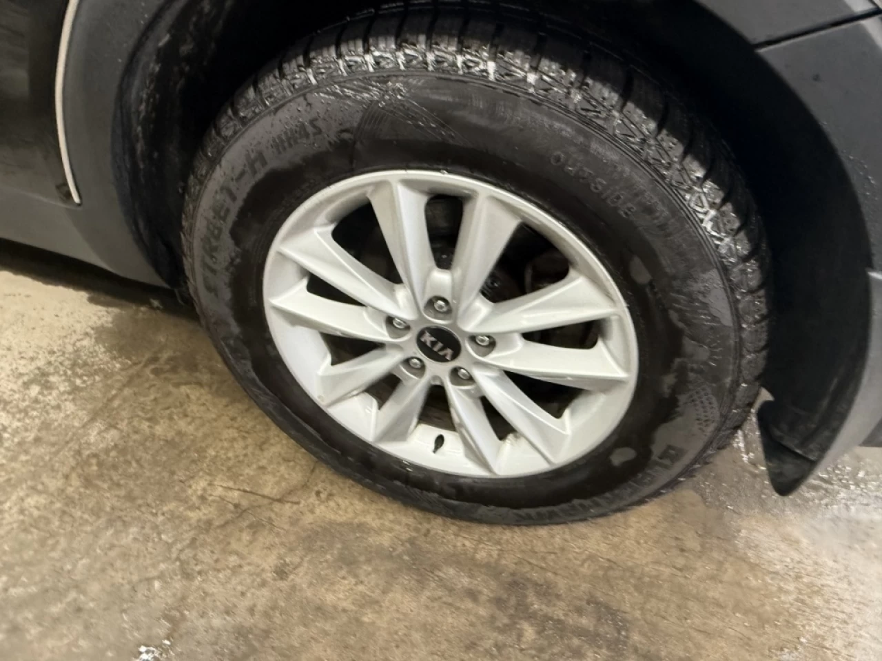 2020 Kia Sorento LX BLUETOOTH **APPROUVÉ À 99.9%** Image principale