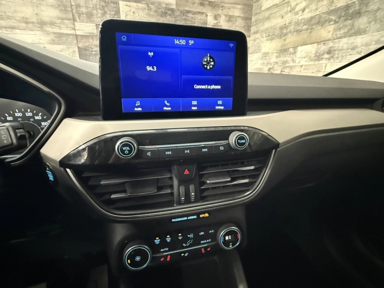 2021 Ford Escape SE AWD CAM DE RECUL ** APPROUVÉ À 99.9%** Image principale