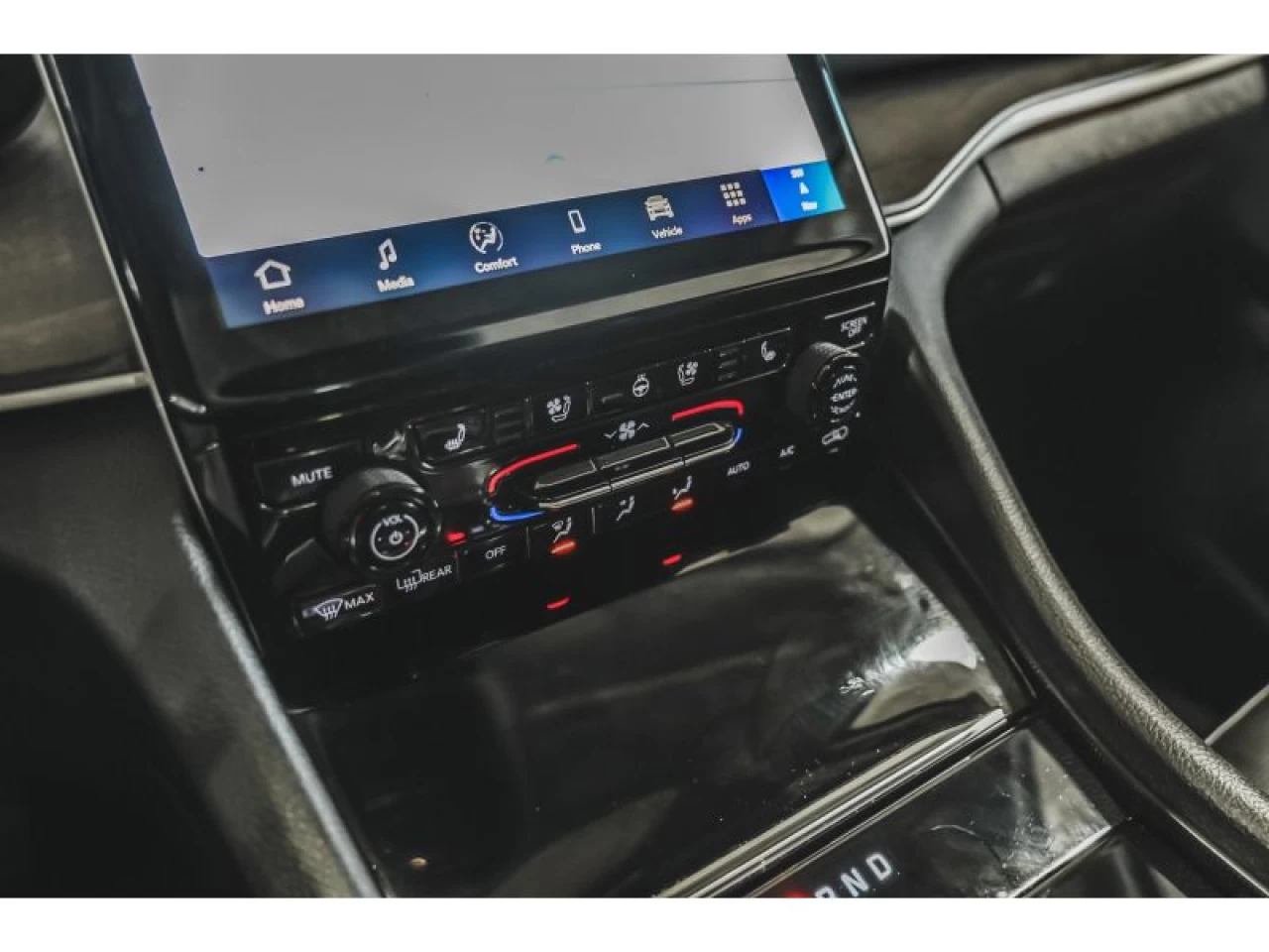 2024 Jeep Grand Cherokee L Limited 4x4 LUXURY TECH 2 BLACK APPEARANCE PCK Main Image