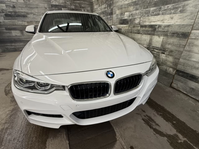 BMW 3 Series 330i xDrive MSPORT CUIR TOIT NAV ** APPROUVÉ À 99. 2018
