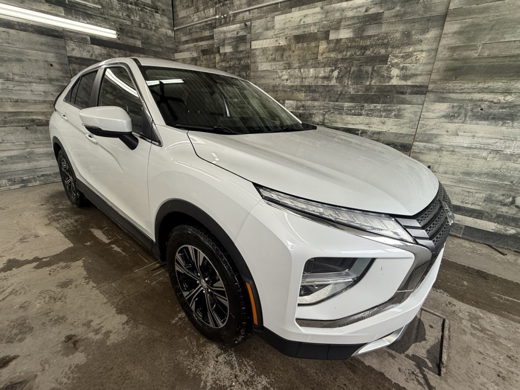 Mitsubishi 2022 Eclipse Cross SE AWD CAM DE RECUL ** APPROUVÉ À 99.9%**