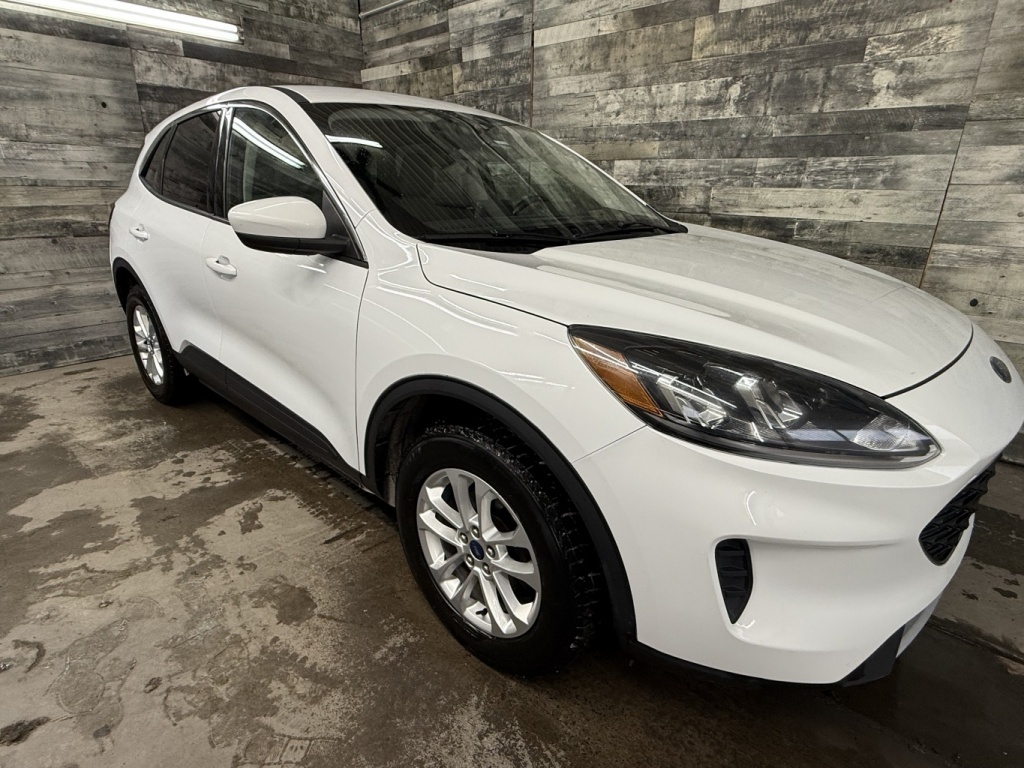 Ford 2021 Escape SE AWD CAM DE RECUL ** APPROUVÉ À 99.9%**
