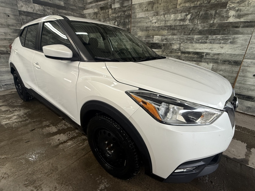 Nissan 2019 Kicks SV Bluetooth sieges chauffant commande au volant**