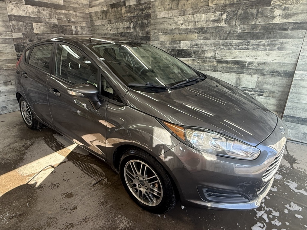 Ford 2017 Fiesta SE AUTO BLUETOOTH S,CHAUFFANT **APPROUVÉE 99,9%**